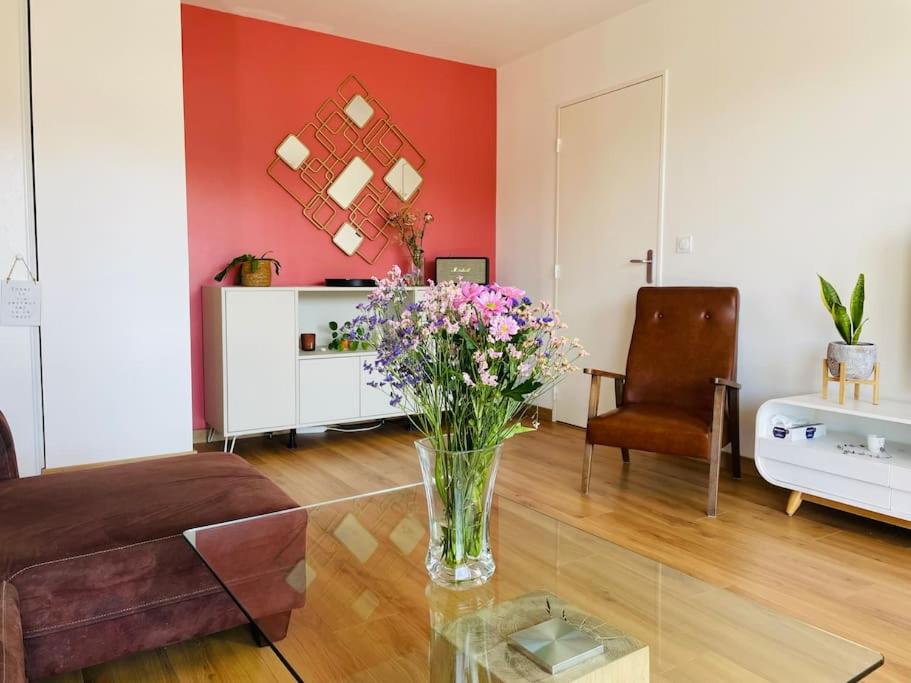 Spacious Near Center Terrace et Parking - 4