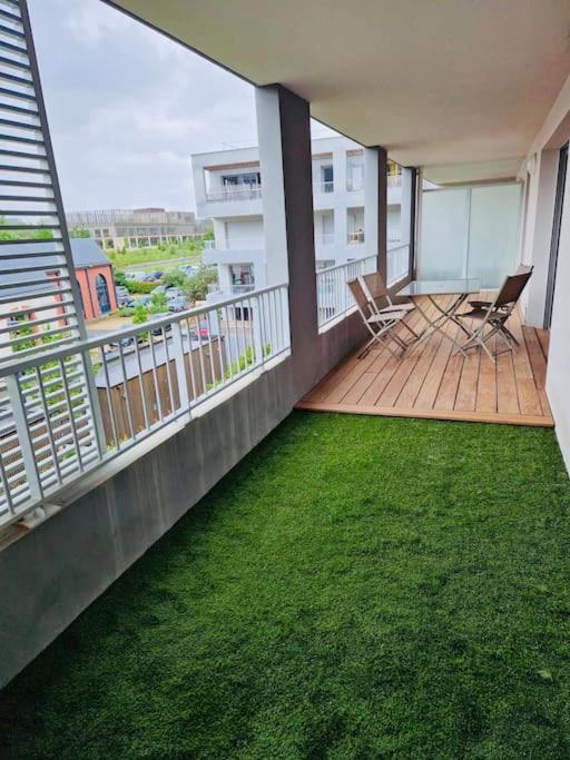 Spacious Near Center Terrace et Parking - 3