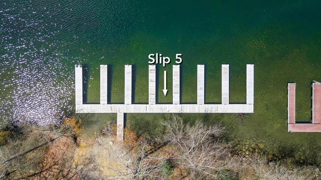 Ferndale: New, Lake Access w. Dock Slip, Hot Tub, Dogs OK, Oakland