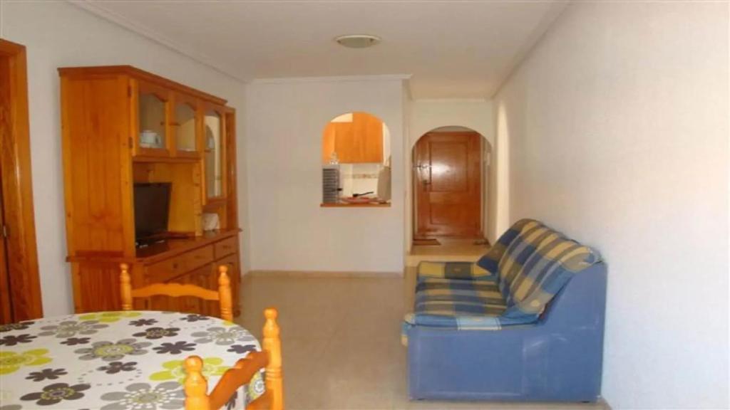 Modern Apartment in Torrevieja with Shared Pool - 3