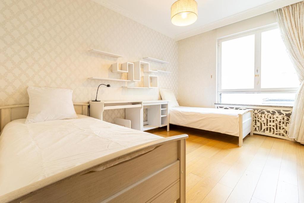 5-bedroom spacious and cosy flat close to the Eiffel Tower - 3