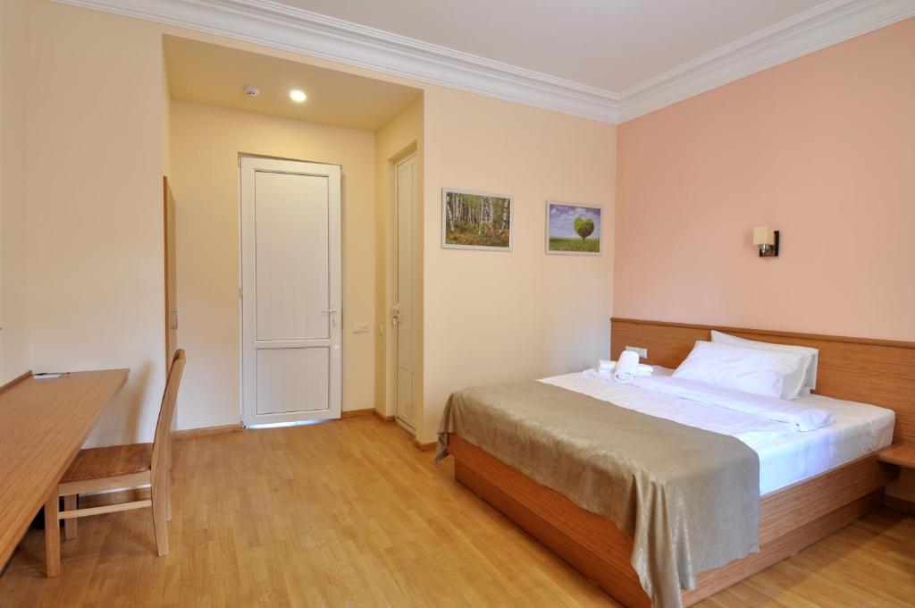 Albert House Hotel and Tours