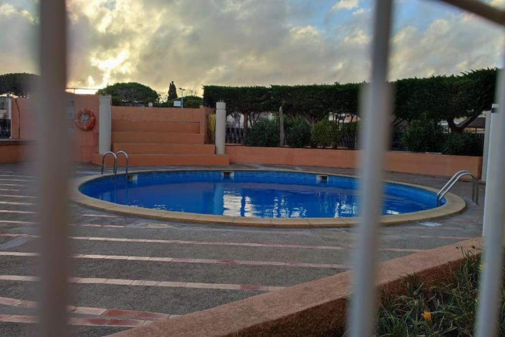 Superbe Studio avec vue sur le port de Gruissan, piscine, parking - 4