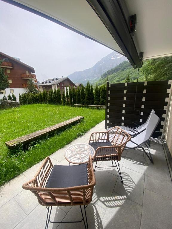 Studio magnifique avec terrasse spacieuse et jardin Loèche-les-Bains Vacances - 2