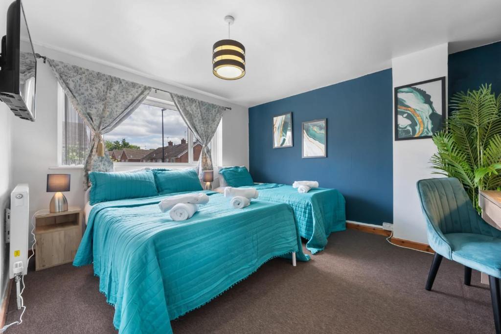 Legacy House - Secured Parking on Site, Tollbar End