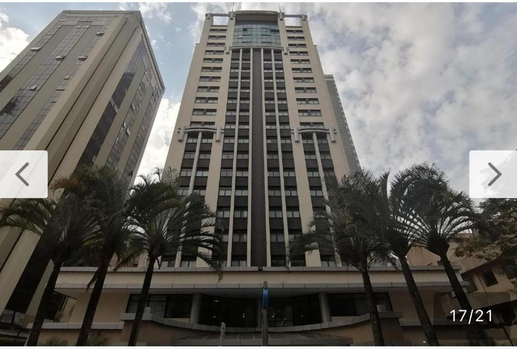 Hotel 4 estrelas ao lado do WTC Berrini, São Paulo