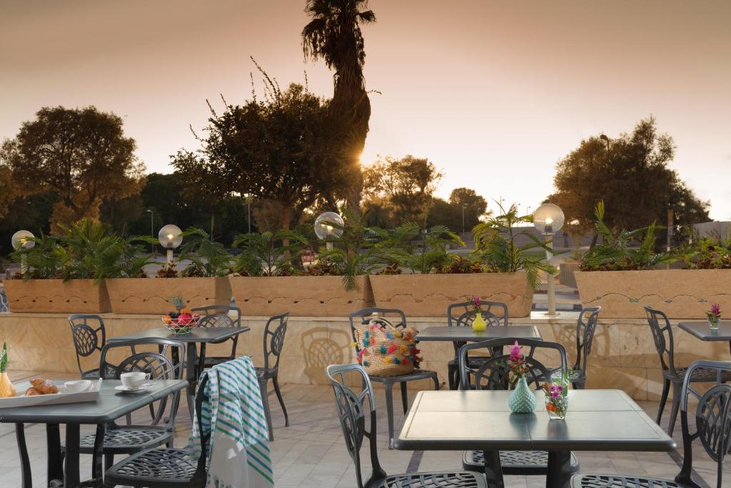 Grand Beach Hotel Photo 36