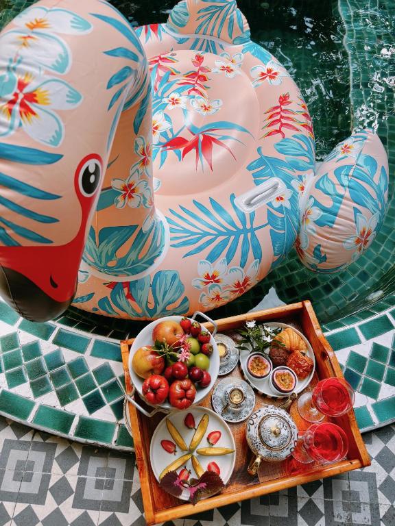 Đồ ăn và thức uống
