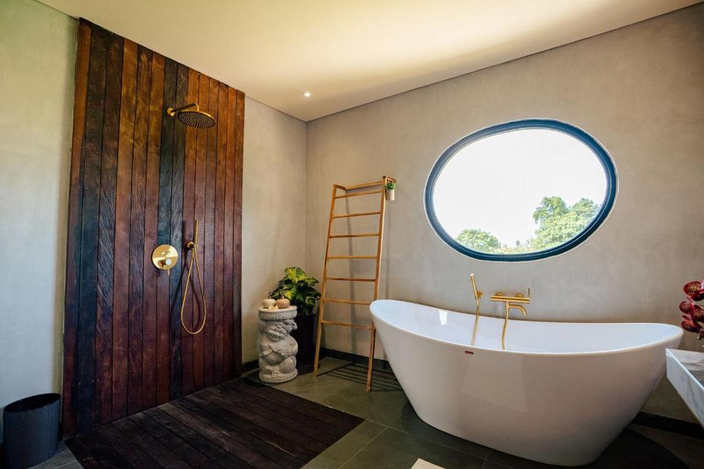 Kari Senja Luxury Villa