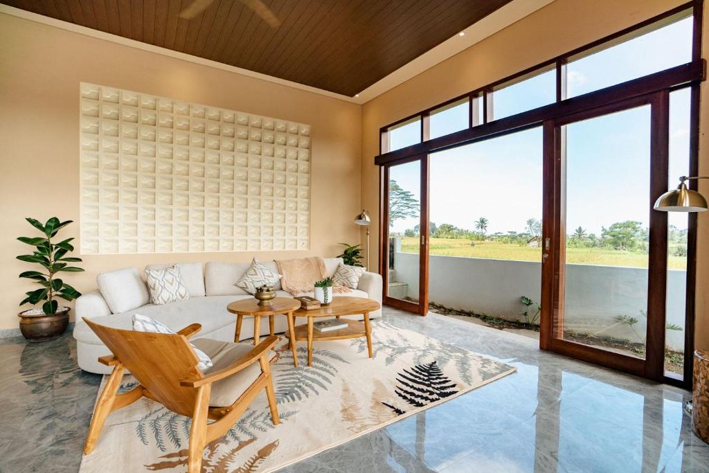 Kari Senja Luxury Villa