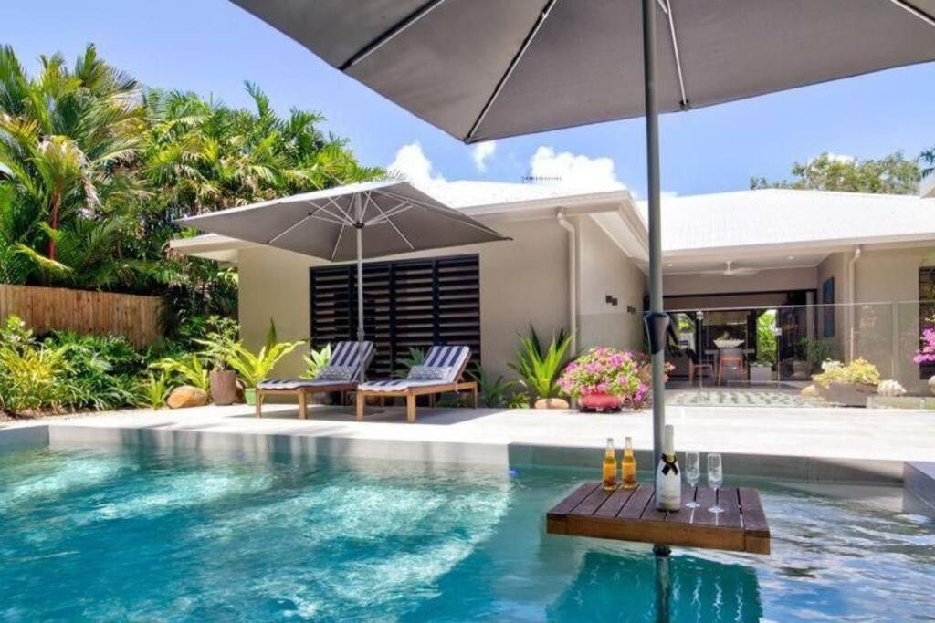 Allure - 4 Bedroom Luxury House in Port Douglas, Port Douglas
