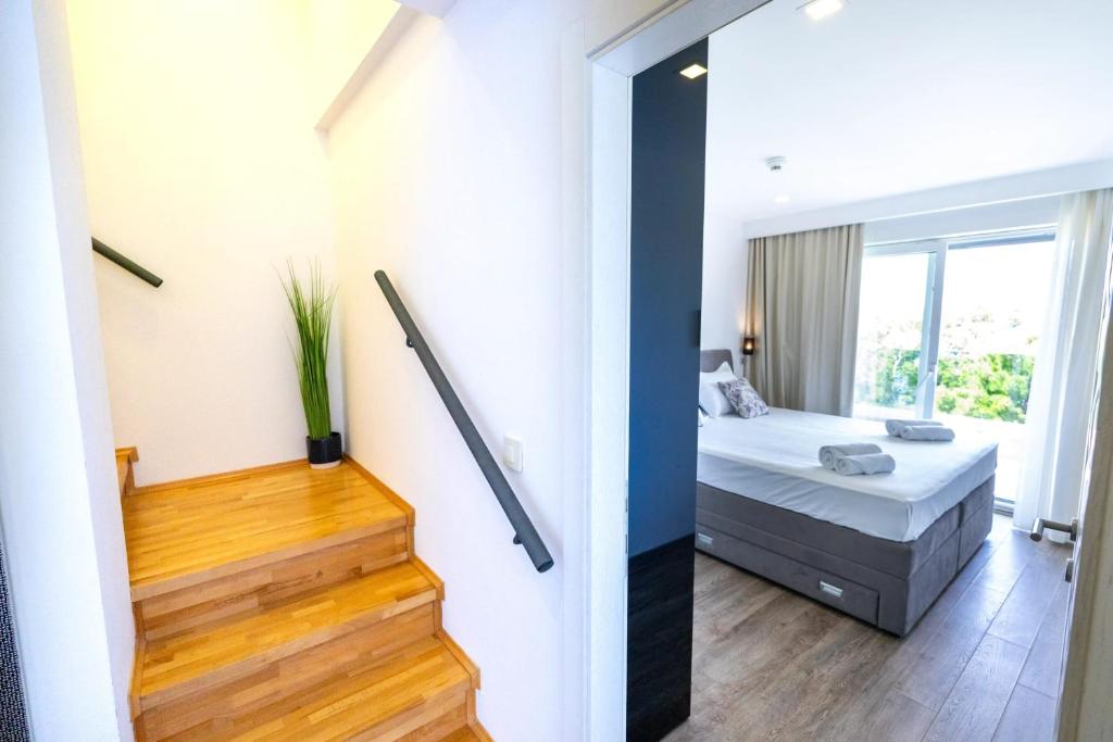 Modern apartment in Makarska with sea view 전경