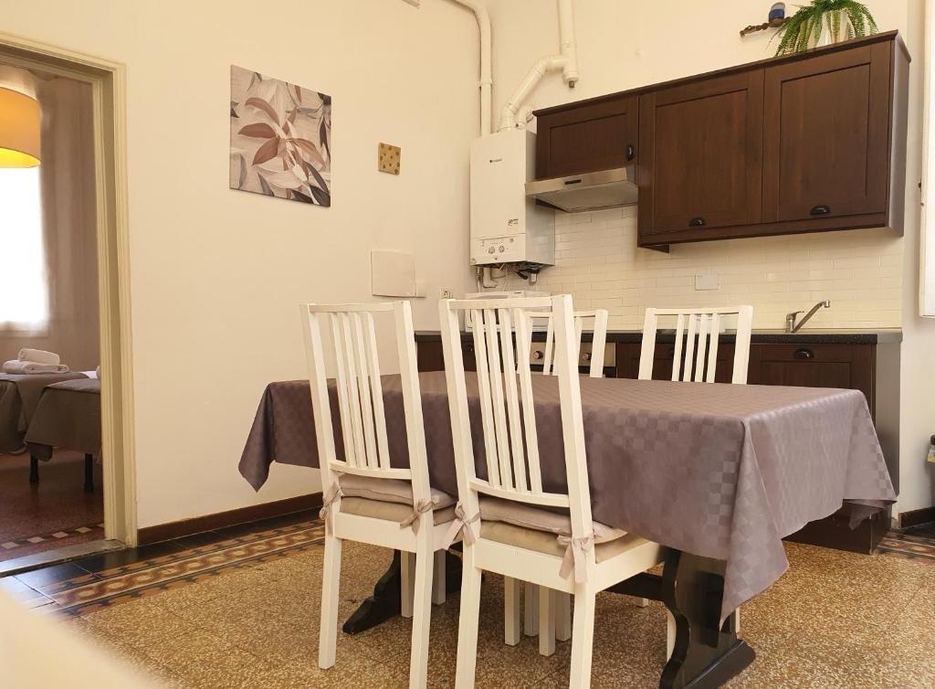 Very Central Apartment 30 Seconds From Uffizi Gallery - 2