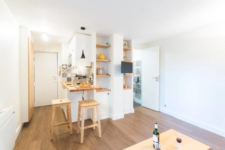 GuestReady-Designer Studio for 2, close to Louvre! - 4