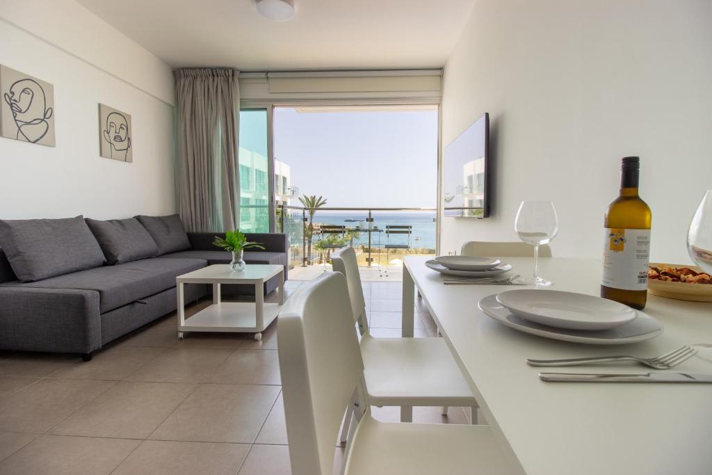 Stunning Sea-Views Apt, Protaras, Protaras