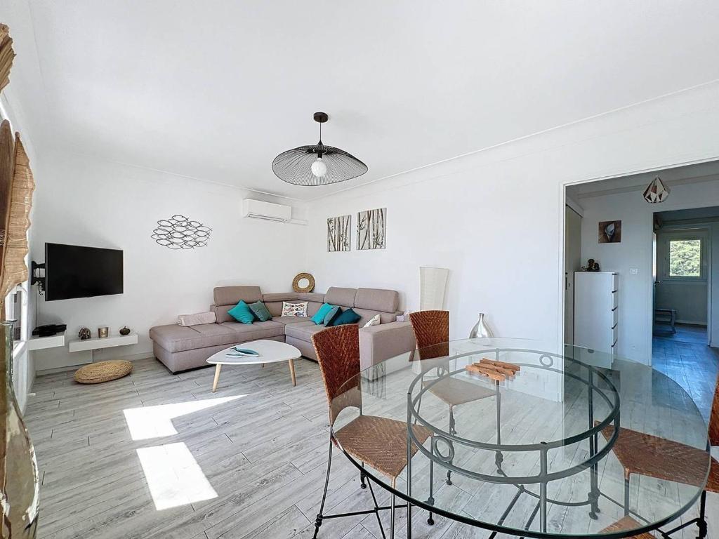 Lumineux T3 climatisé près de la plage des Lecques, avec double terrasse et parking. - FR-1-770-22 - 5