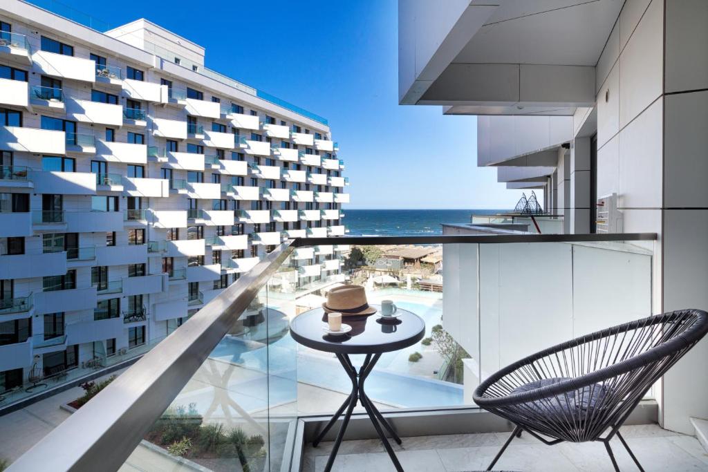 Evana FrontSea - Infinity Pool & Spa Resort, Mamaia Nord – Năvodari