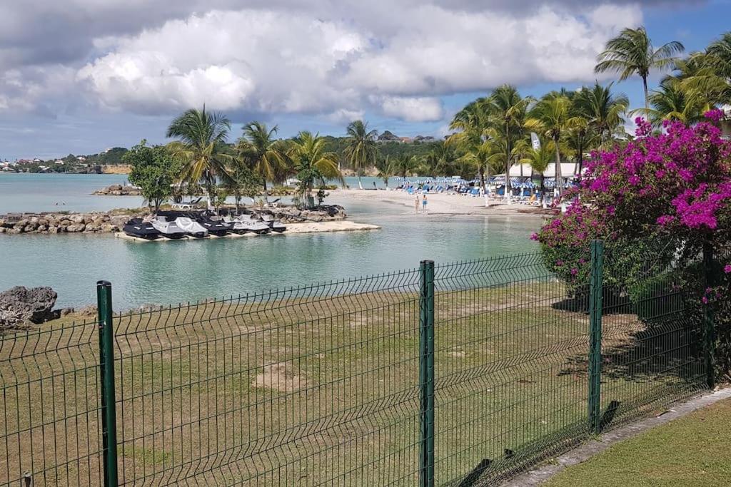 Studio les pieds dans l'eau, Le Gosier