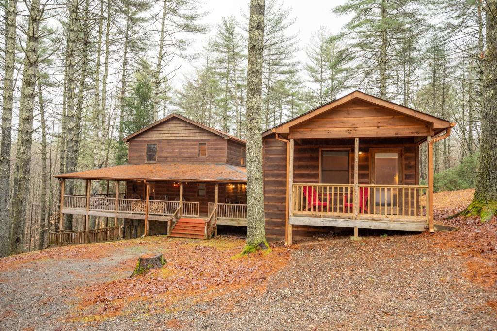 Storybook Hideaway - Pet Friendly - Toccoa River, Blue Ridge