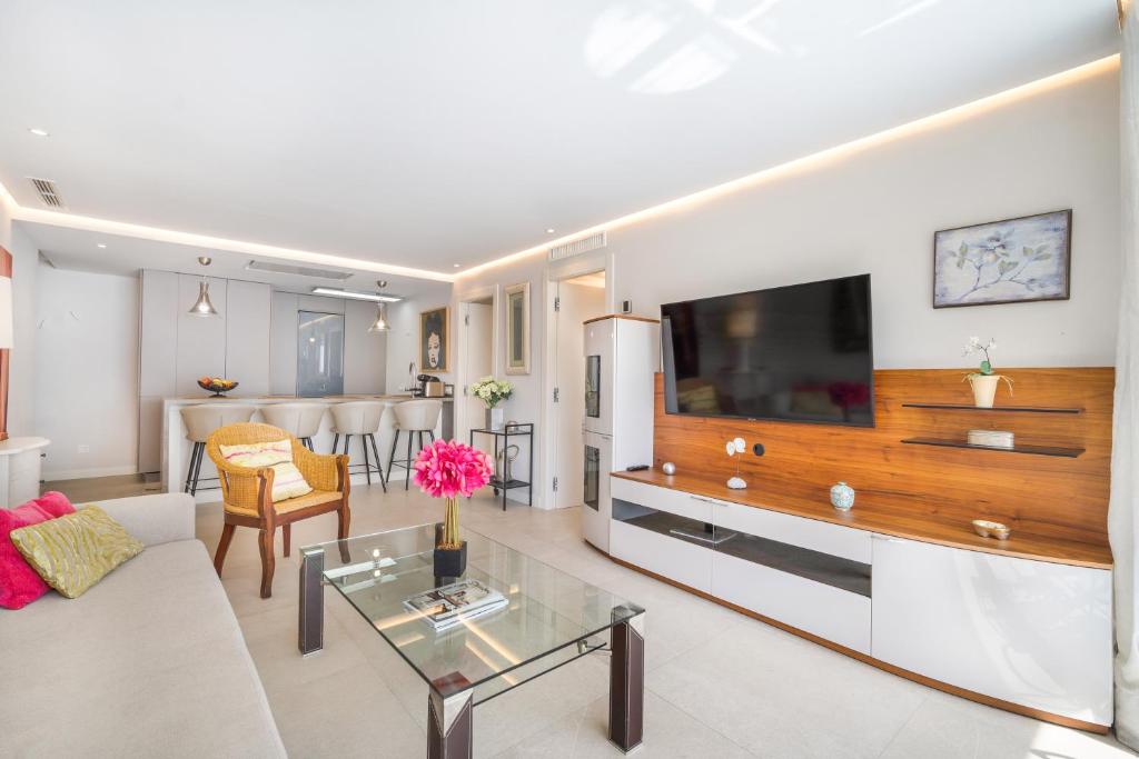 Elegant Marbella Beachside - 4