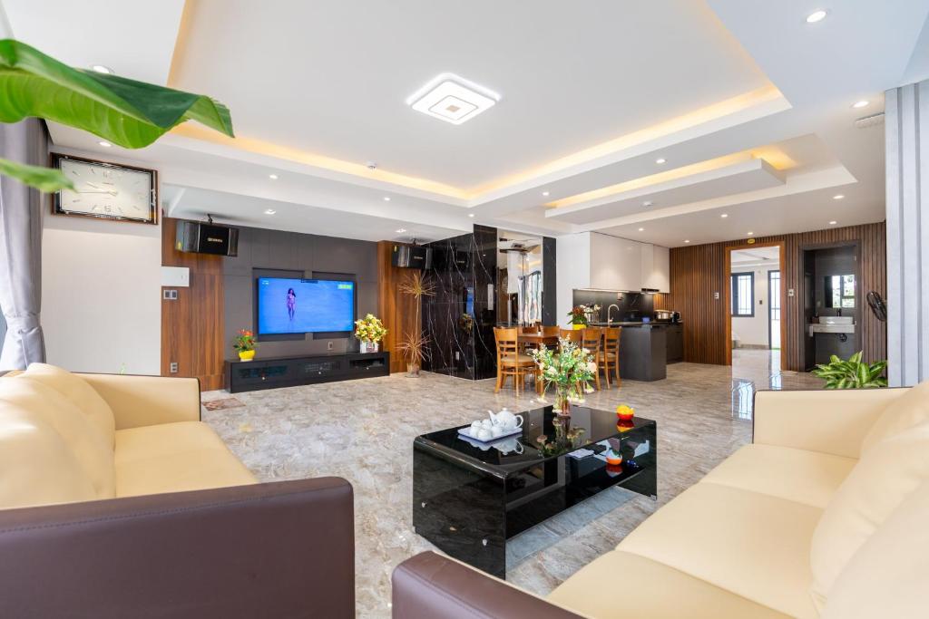 Sunflower Villa - Free Bida - Phong Karaoke - Co Thang May - 10 Phong Ngu - Gan Bien