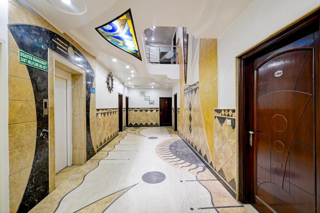 フロント・ロビー