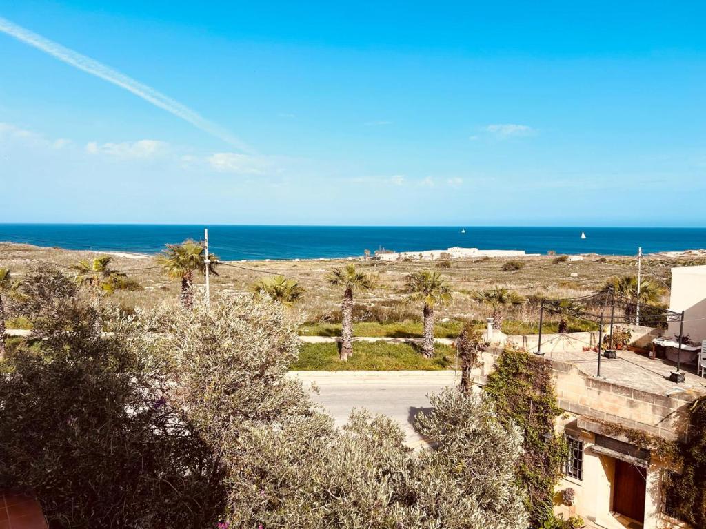 Pamper Rooms, Pembroke