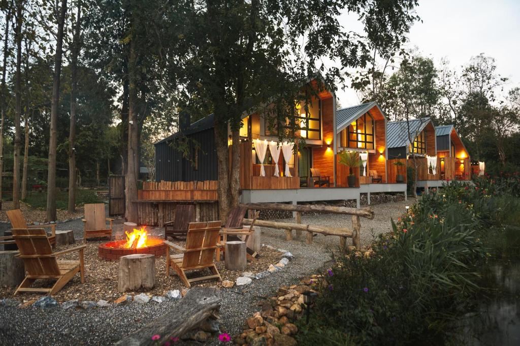 วิลลา 1 ห้องนอน 1 ห้องน้ำส่วนตัว ขนาด 68 ตร.ม. – แพร่ (Ayla Chalet)