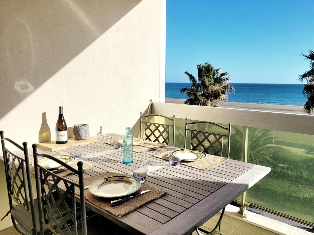 Canet-en-Roussillon: T2 moderne avec terrasse, parking privé et ascenseur pour 4 pers - FR-1-794-129 - 5