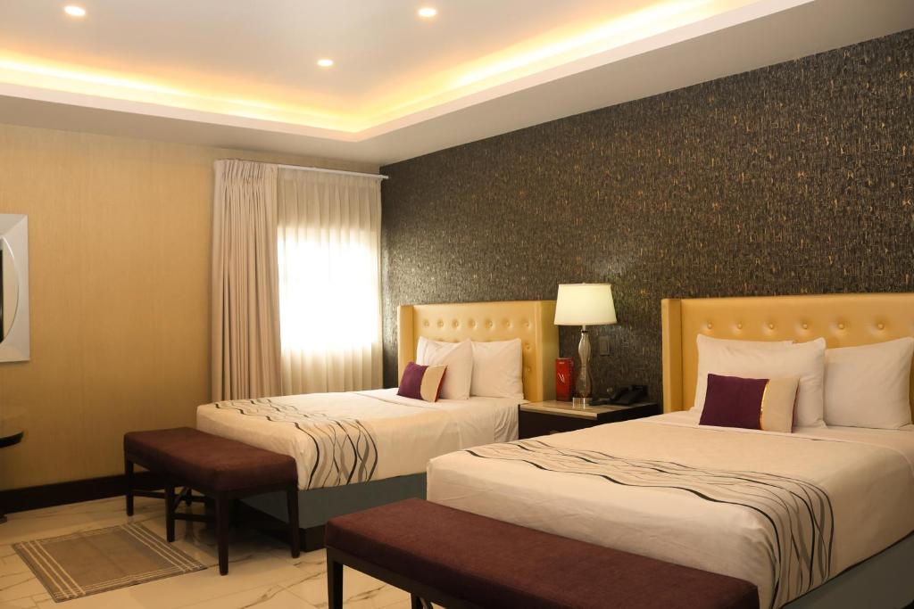 Hotel West Plaza - 2