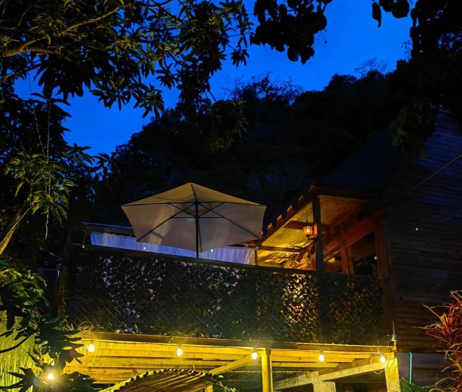 Cabaña trébol del campo, Ebéjico