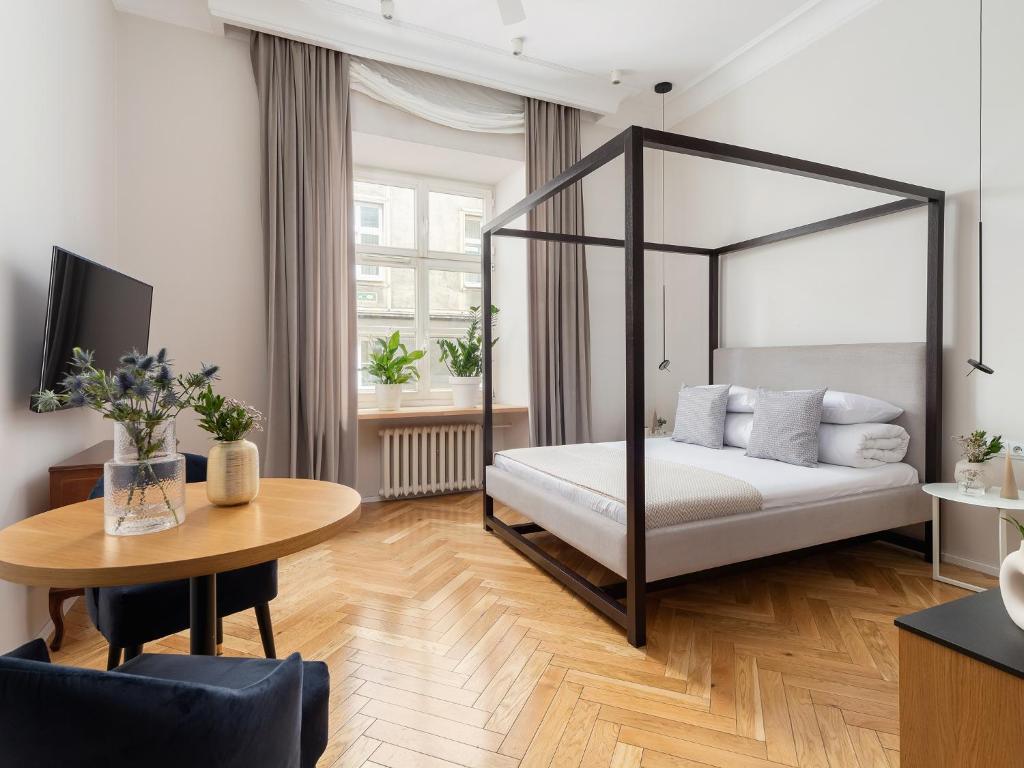 Main Square - Szpitalna 9 Street, Krakov