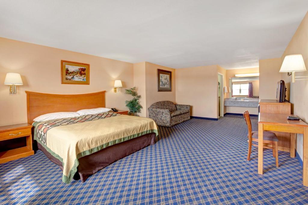 Super 8 By Wyndham Arlington Near At&T Stadium photo