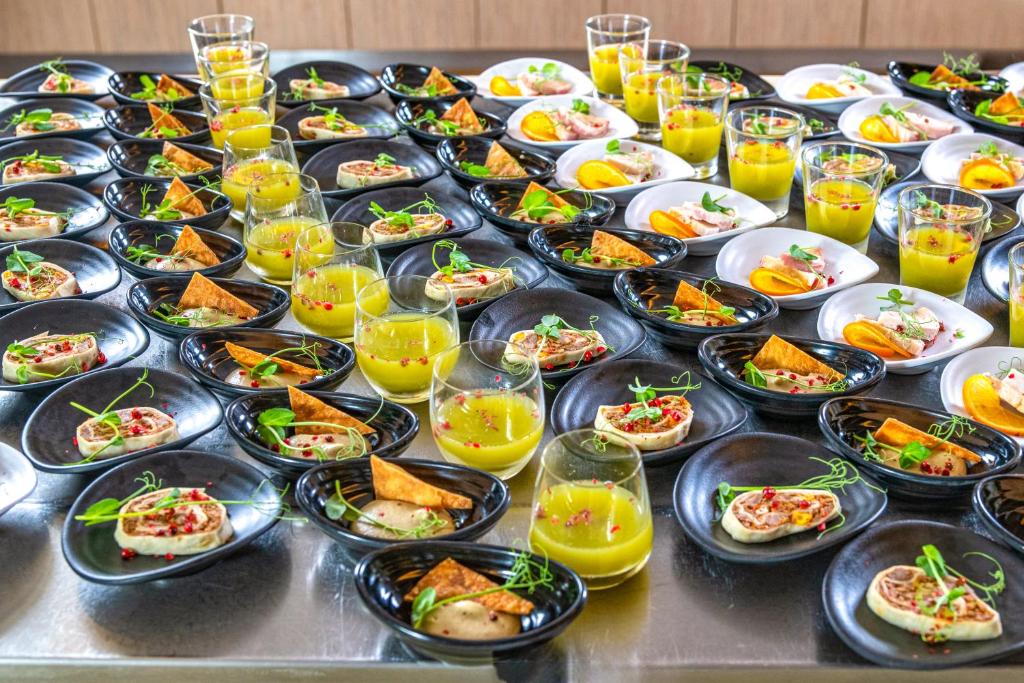 อาหารและเครื่องดื่ม