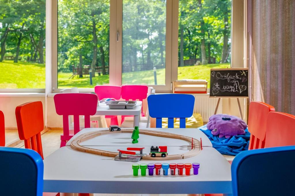 สนามเด็กเล่น