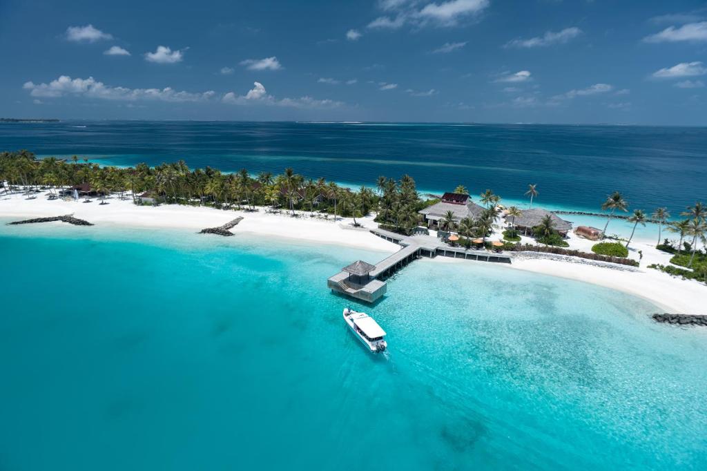OBLU SELECT Lobigili - Premium All-Inclusive with Free Transfers — Beach in Kaafu Atoll, Kaafu