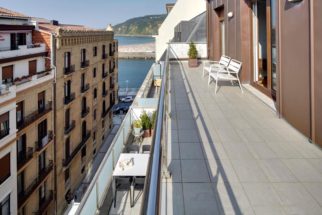 Boulevard Terrace by FeelFree Rentals - 2
