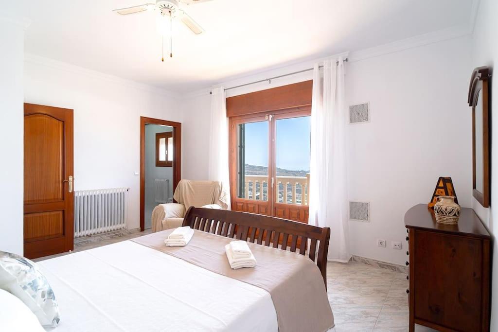 Dream villa with parking, private pool and see views - 4