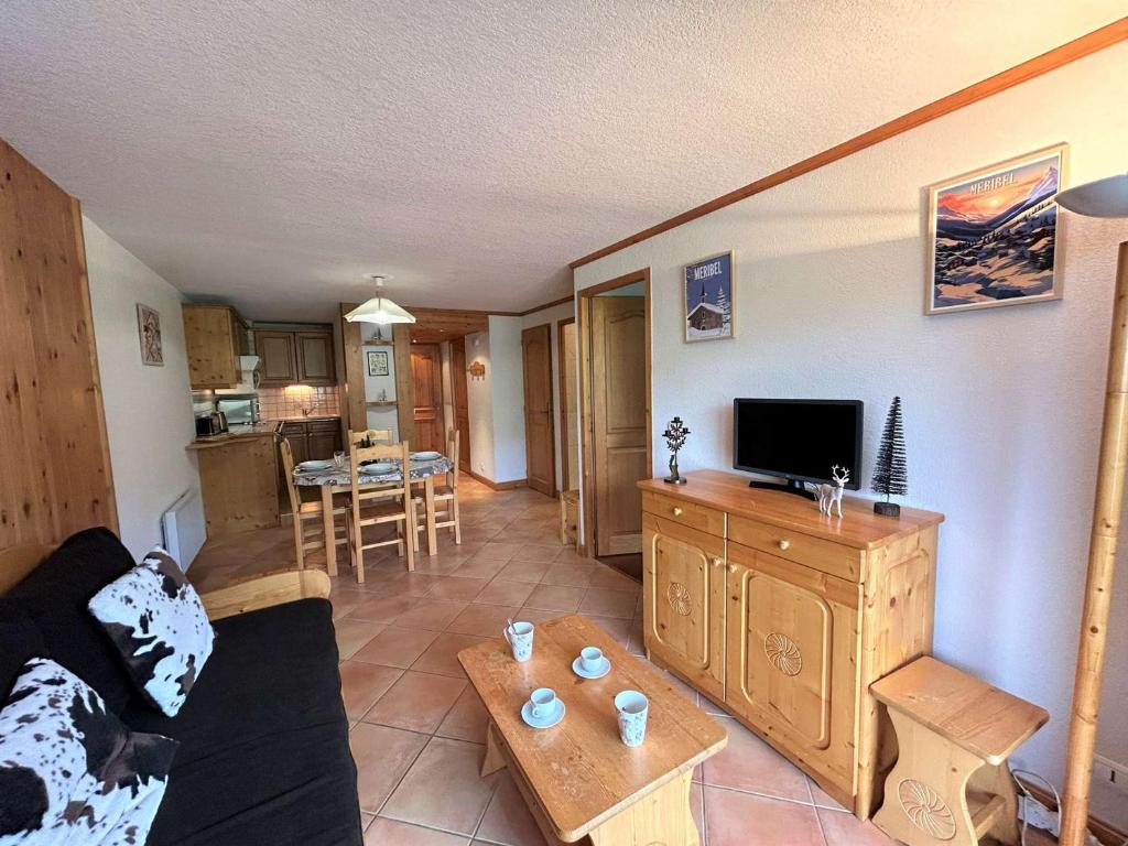 Appartement cosy 5 pers à 20m des pistes et commerces, balcons, parking couvert - FR-1-180-601 - 2