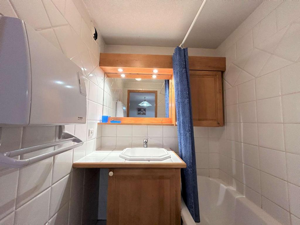 Appartement cosy 5 pers à 20m des pistes et commerces, balcons, parking couvert - FR-1-180-601 - 3