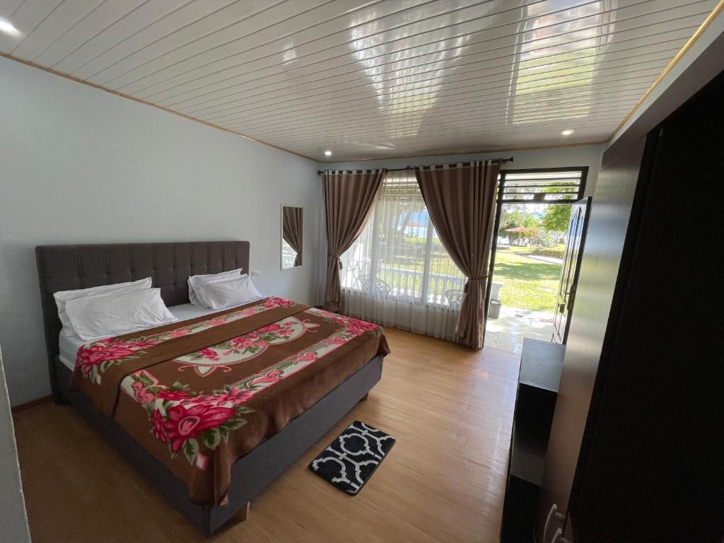 Marroan Acc, Tuk Tuk