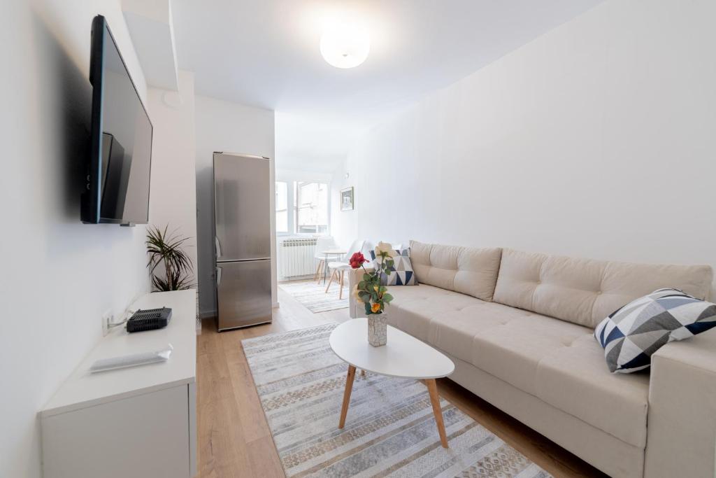 Old Town Vakat 1-bedroom modern apartment - 2