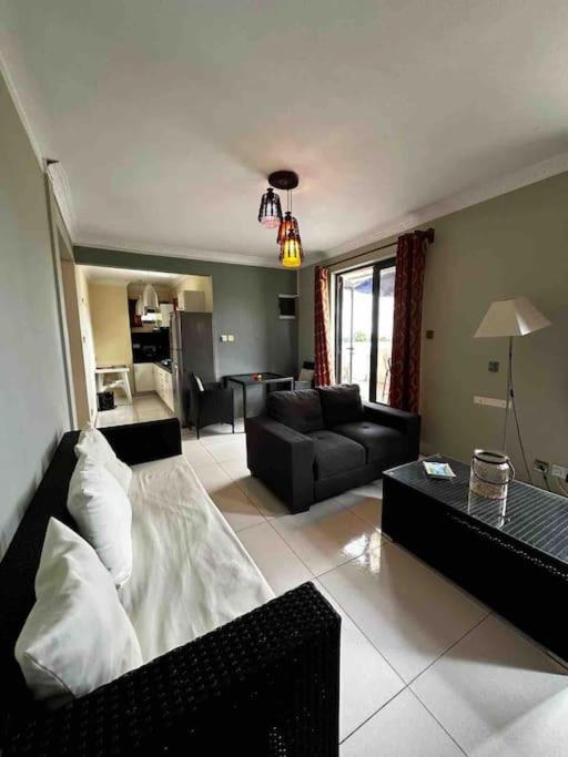 Penthouse, Flic-en-Flac