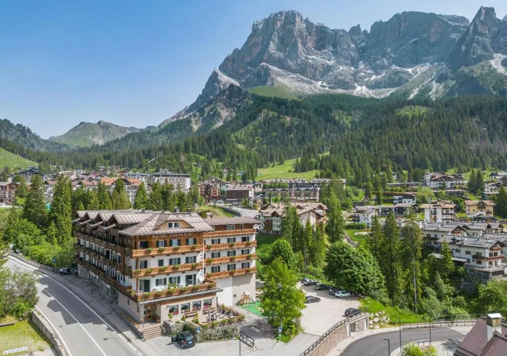 Hotel Colfosco, hotel in San Martino di Castrozza