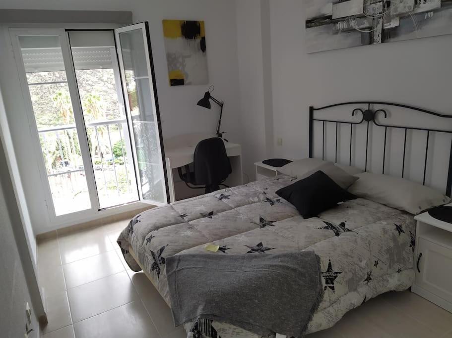 Nisamarita II, El Roque