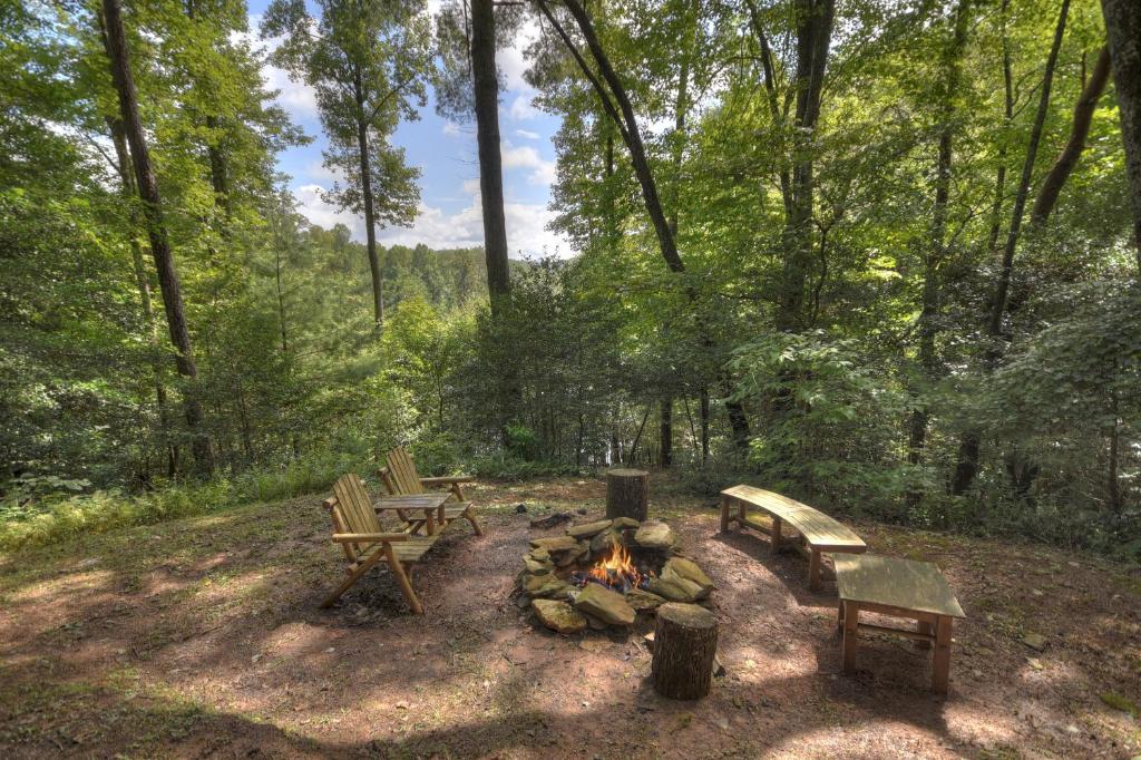 Pates Escape, Blue Ridge