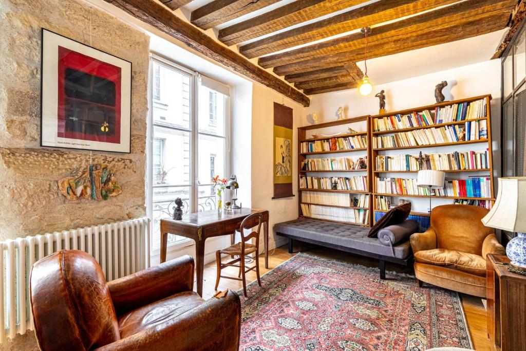 GuestReady - Stone wall stay near Sainte-Chapelle - 1