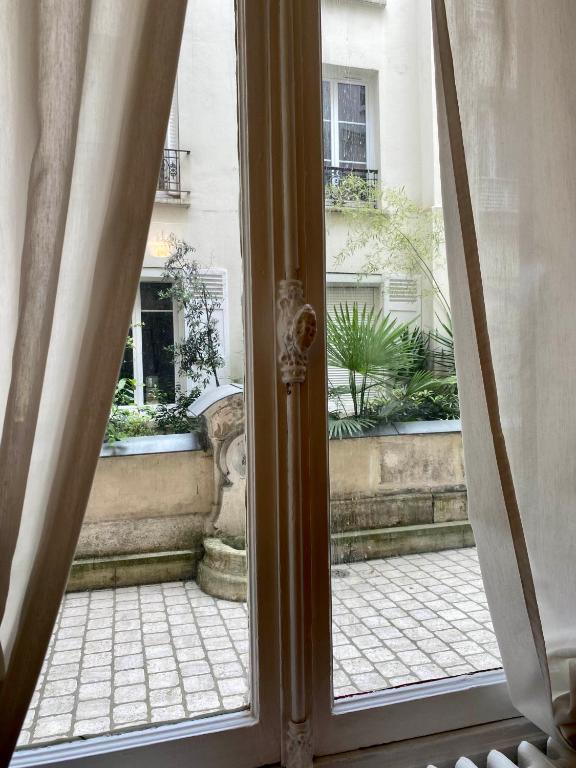 Charmant appartement Paris 8. - 4