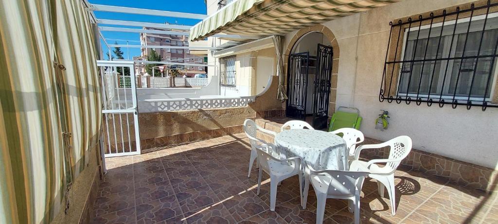 Bungalow Virgen del Pilar en Santa Pola - 4