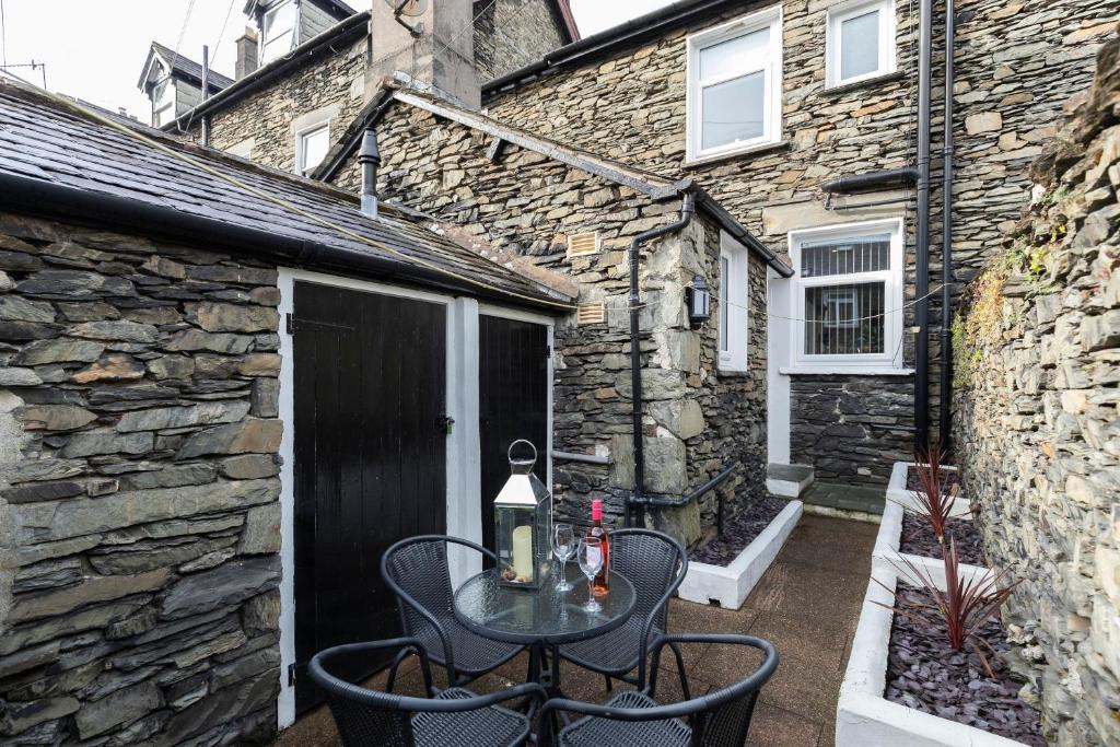 Sheila's Cottage Bowness - photo 4